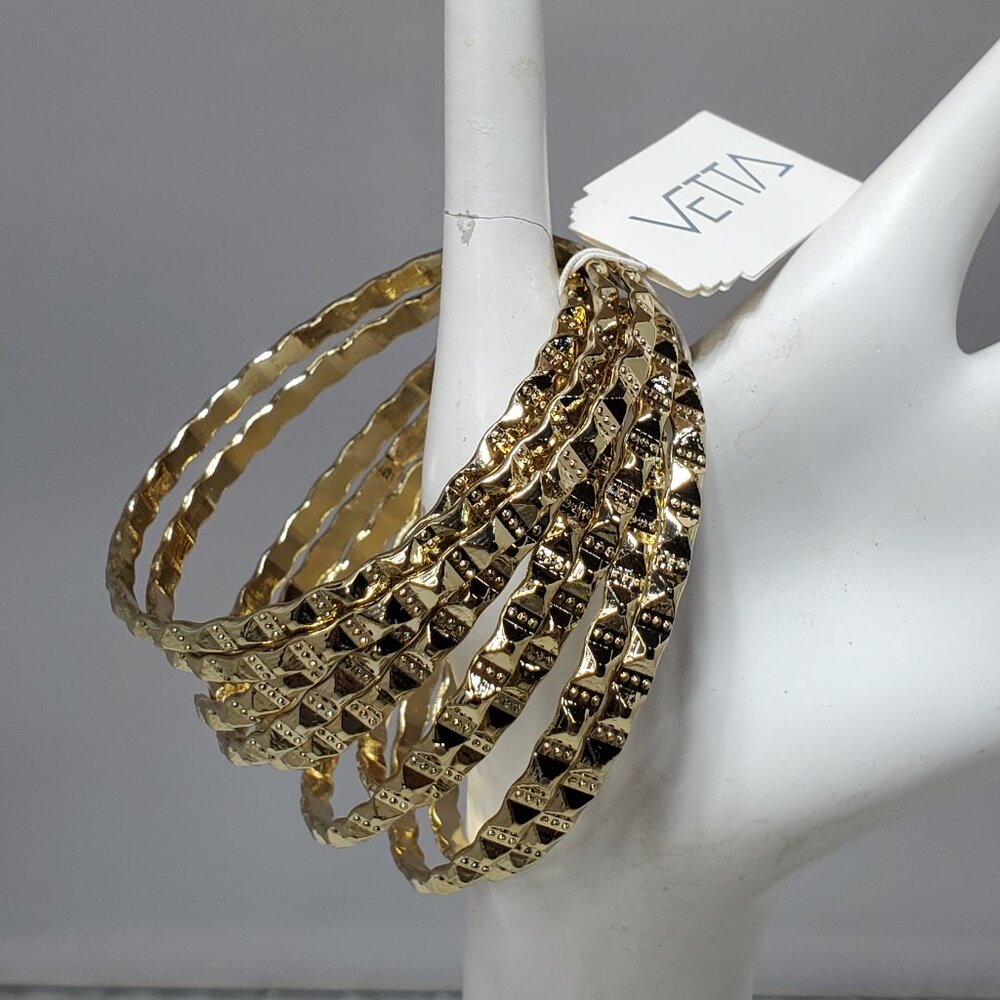 Vetta 9-Piece Gold Bangle Set